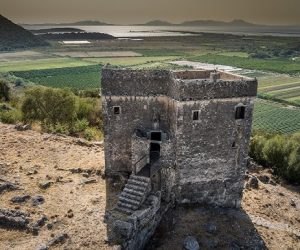 Αρχαίες Βατίες – Καστρί